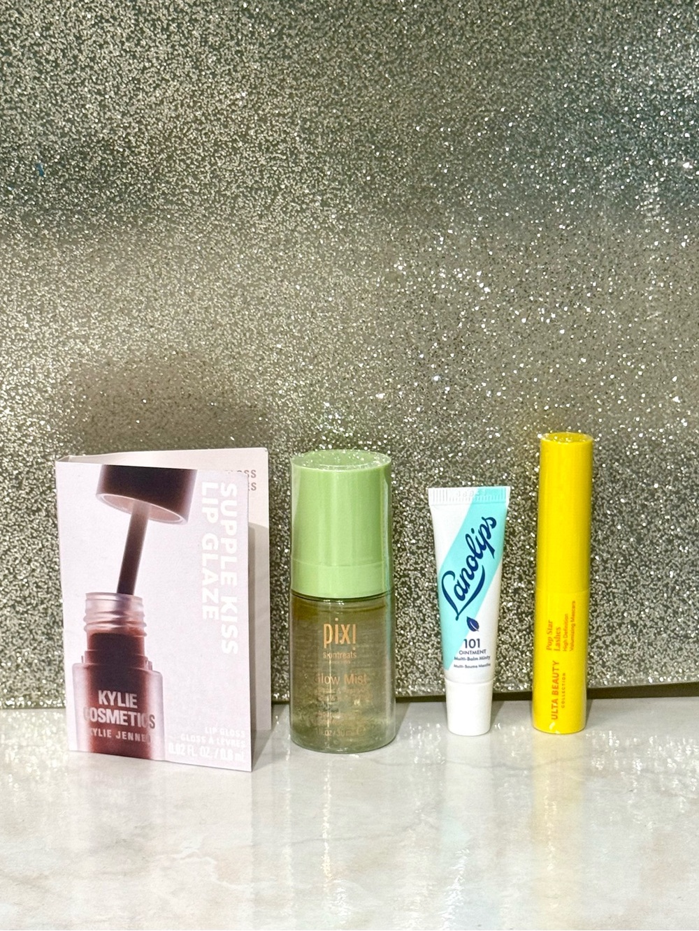 5 for $25 item 🌺 Mini Makeup Set